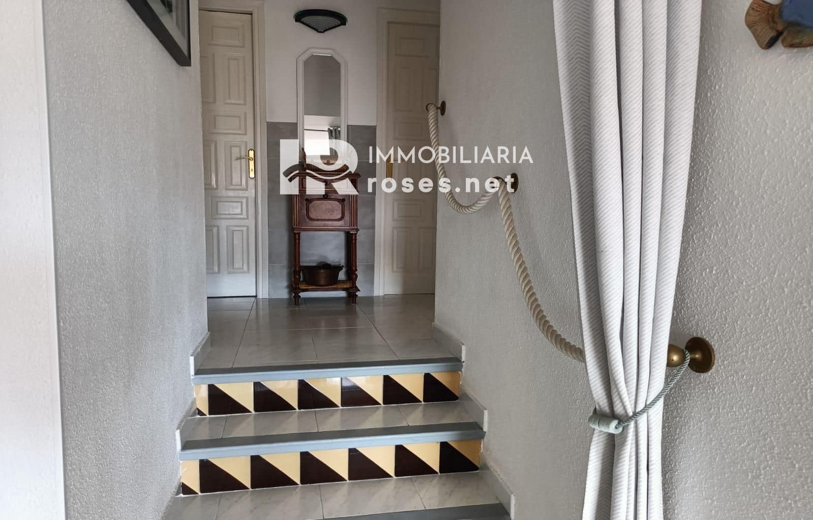 2 sypialnia Mieszkanie na sprzedaż w Roses - 295 000 € (Ref: 9255568)