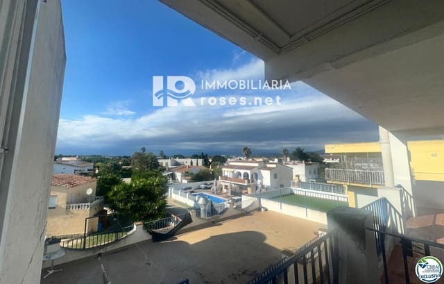 2 bedroom Flat for sale in Empuriabrava, Castelló d'Empúries - € 182,000 (Ref: 9270351)