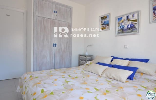2 slaapkamer Flat te koop in Santa Margarida, Roses met zwembad - € 255.000 (Ref: 9272901)