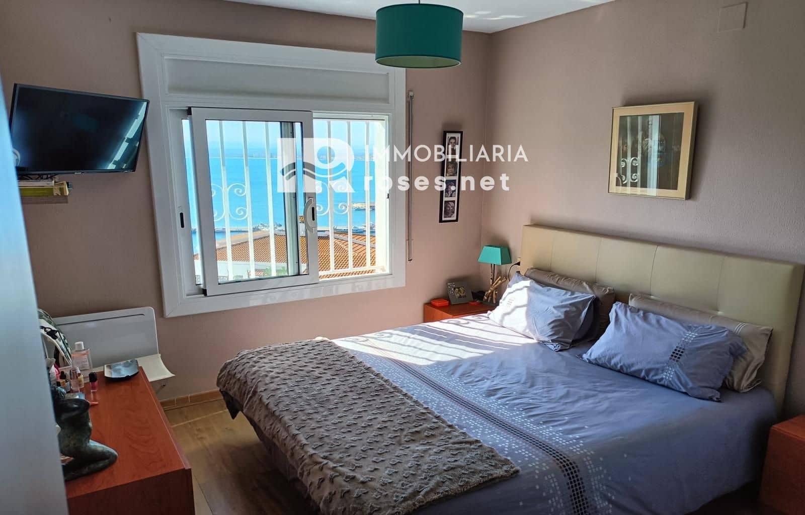 2 bedroom Flat for sale in Roses - € 249,000 (Ref: 9292374)