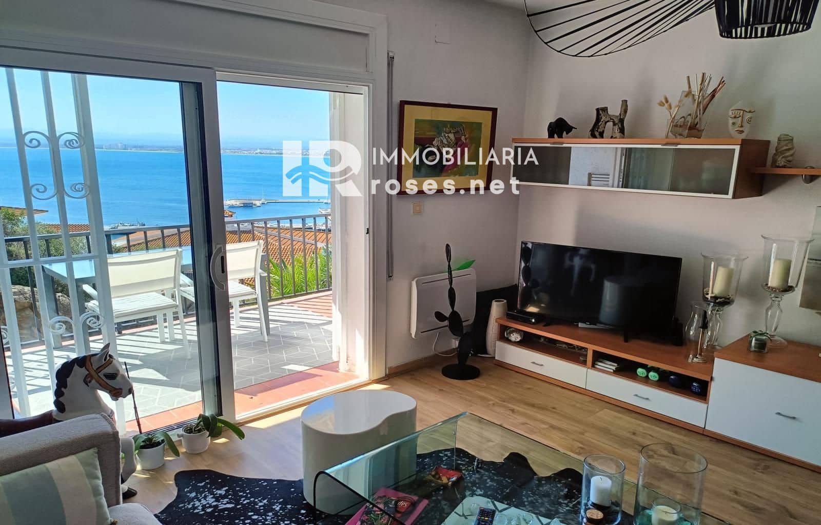 2 bedroom Flat for sale in Roses - € 249,000 (Ref: 9292374)