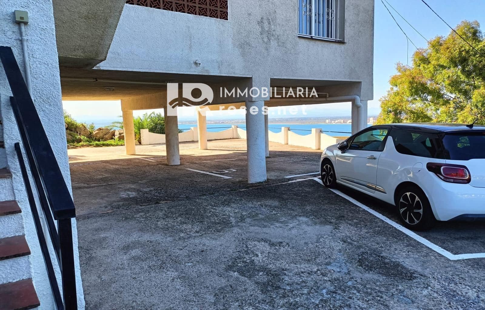 2 bedroom Flat for sale in Roses - € 249,000 (Ref: 9292374)