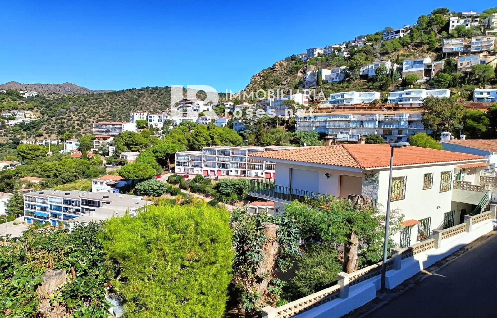 2 bedroom Flat for sale in Roses - € 249,000 (Ref: 9292374)