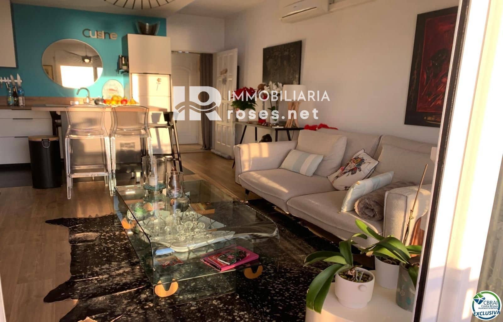 2 bedroom Flat for sale in Roses - € 249,000 (Ref: 9292374)