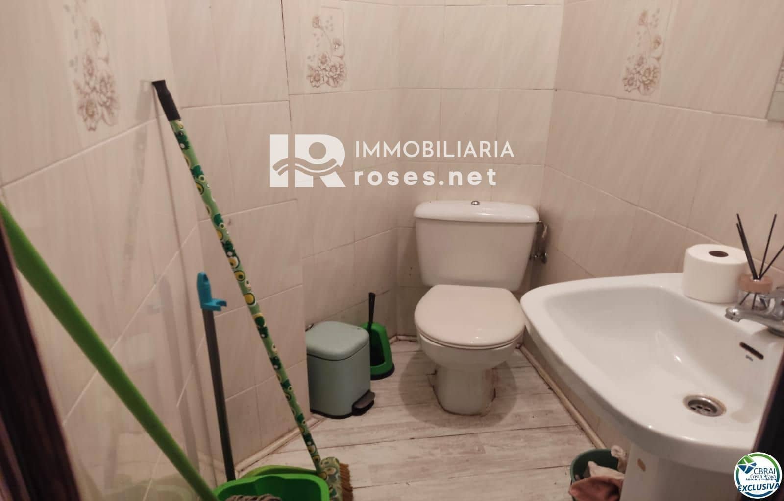 Erhverv til salg i Roses - € 149.000 (Ref: 9311396)