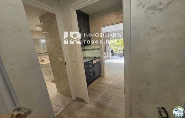 1 slaapkamer Flat te koop in Empuriabrava, Castelló d'Empúries - € 147.000 (Ref: 9311398)