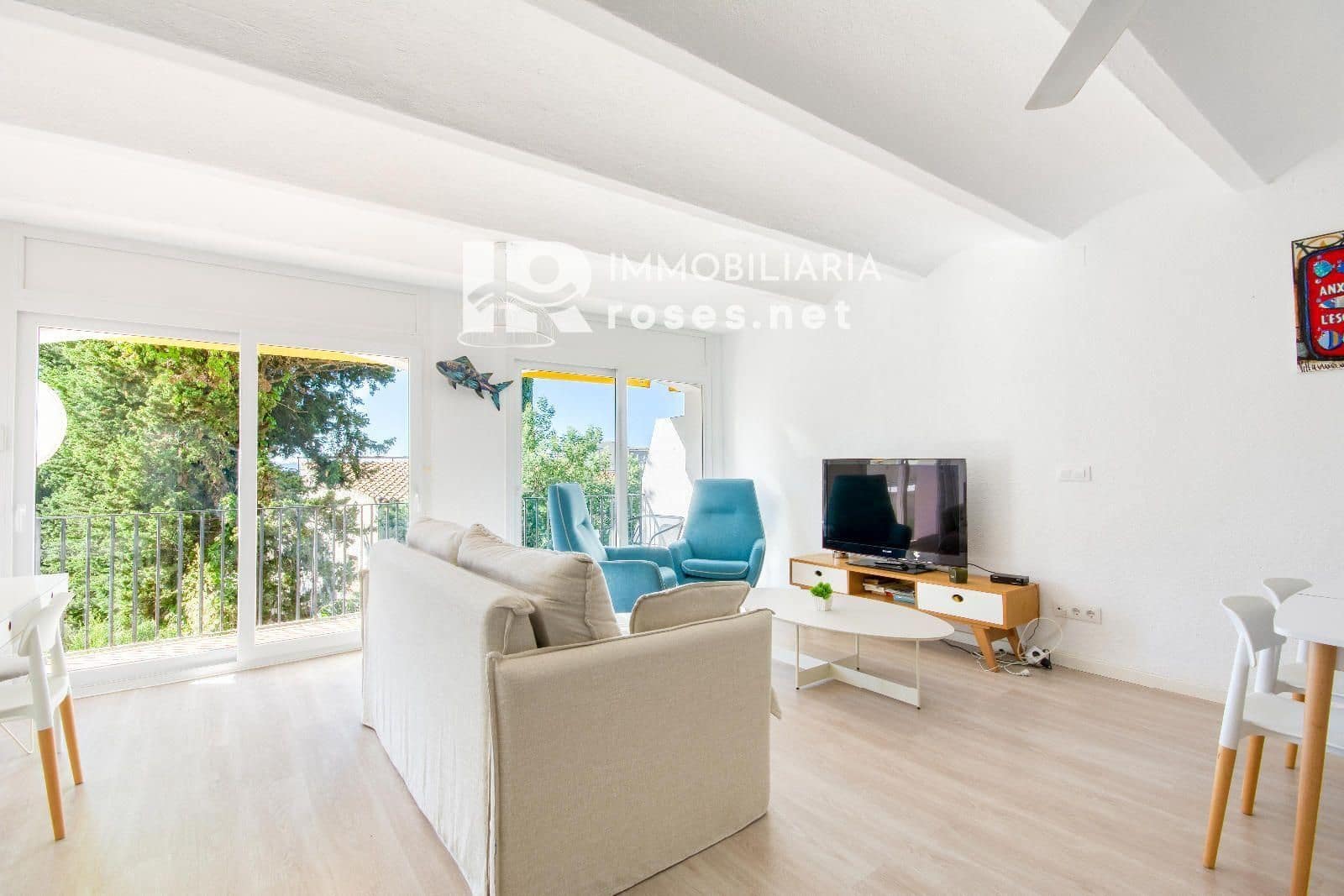 2 bedroom Flat for sale in Roses - € 239,000 (Ref: 9311399)