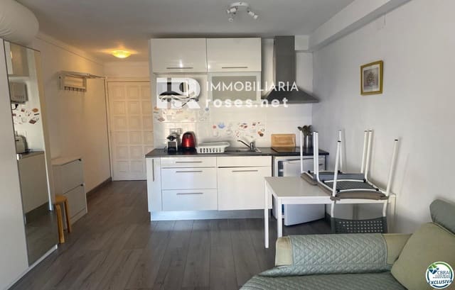 Flat te koop in Empuriabrava, Castelló d'Empúries - € 85.000 (Ref: 9314660)