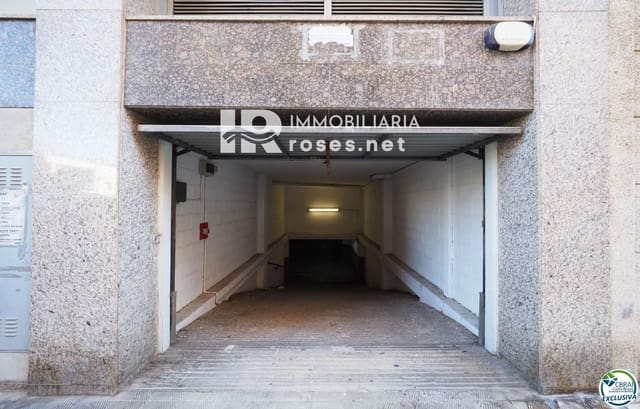 Garage for sale in Roses - € 27,000 (Ref: 9314661)