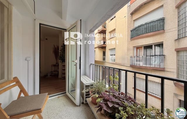 Piso de 2 habitaciones en Roses en venta - 190.000 € (Ref: 9314662)