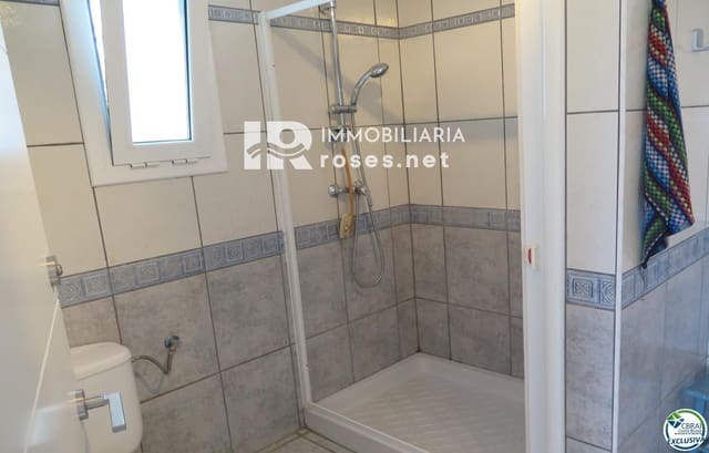 3 makuuhuone Huvila myytävänä paikassa El Mas Fumats, Roses mukana uima-altaan 
autotalli - 549 000 € (Ref: 9318142)