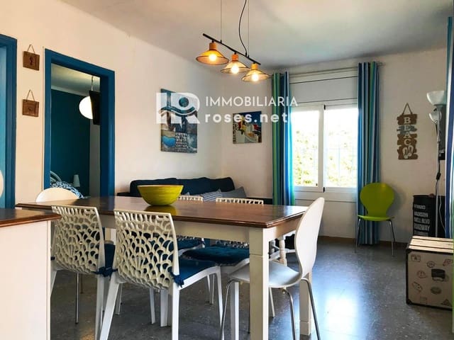 2 sovrum Villa till salu i Roses med pool - 340 000 € (Ref: 9322173)