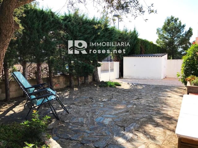 2 sovrum Villa till salu i Roses med pool - 340 000 € (Ref: 9322173)