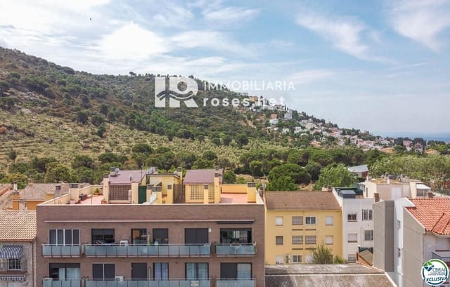 3 slaapkamer Flat te koop in Roses - € 257.000 (Ref: 9328640)