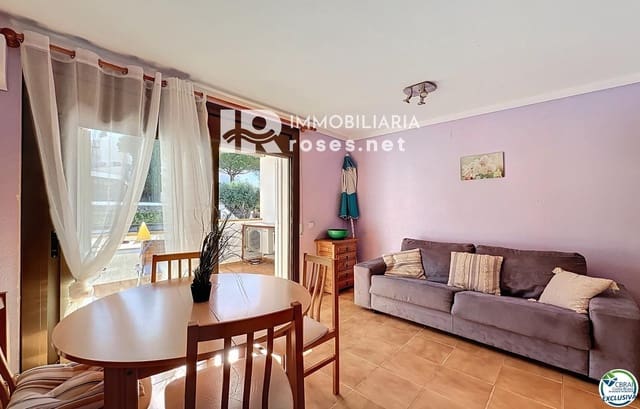 1 slaapkamer Flat te koop in Roses met zwembad - € 144.000 (Ref: 9331061)