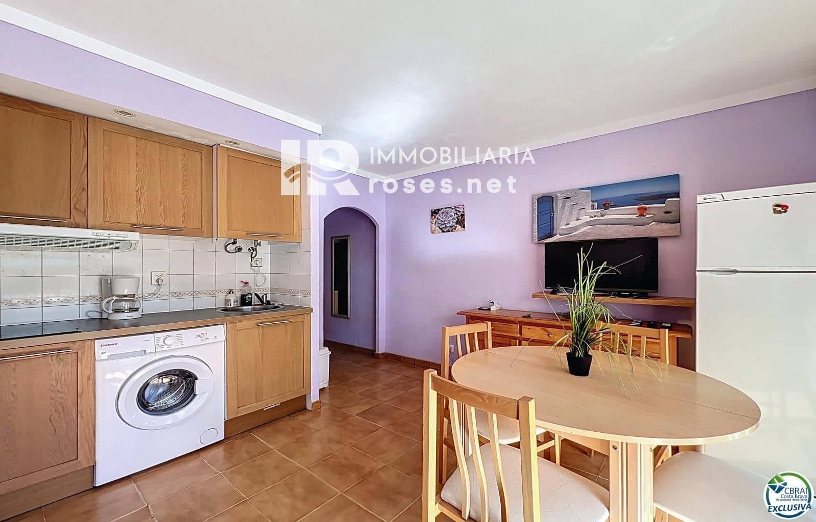 1 slaapkamer Flat te koop in Roses met zwembad - € 144.000 (Ref: 9331061)