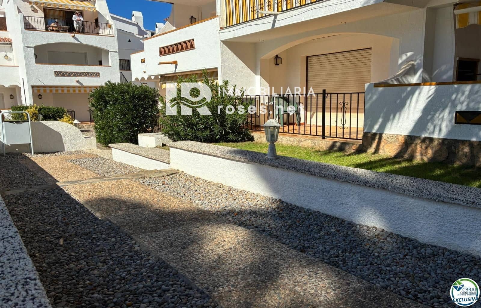 1 slaapkamer Flat te koop in Roses met zwembad - € 144.000 (Ref: 9331061)