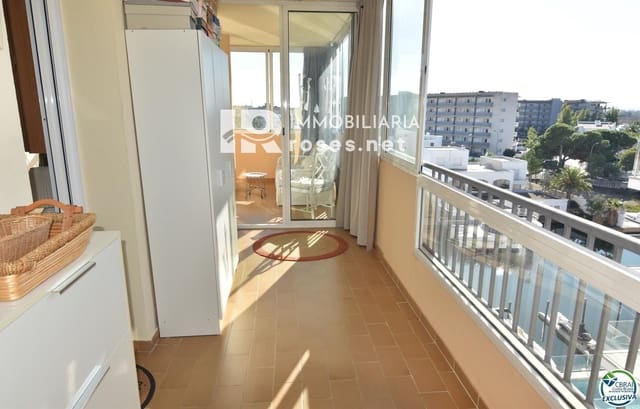 Piso de 2 habitaciones en Santa Margarida, Roses en venta - 265.000 € (Ref: 9335496)