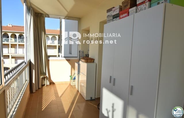 Piso de 2 habitaciones en Santa Margarida, Roses en venta - 265.000 € (Ref: 9335496)