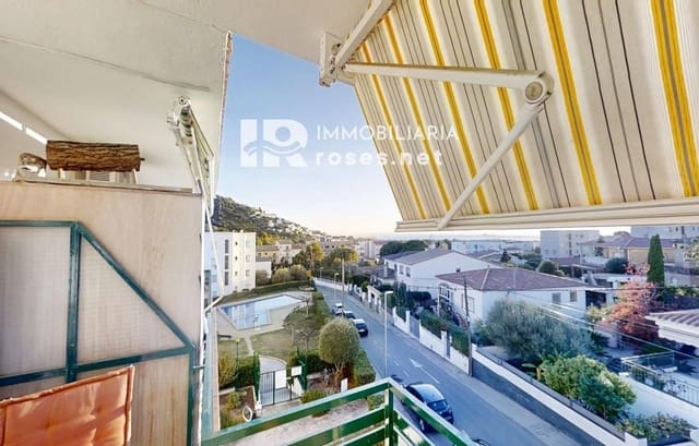 2 soveværelse Lejlighed til salg i Roses med swimmingpool - € 198.000 (Ref: 9347880)