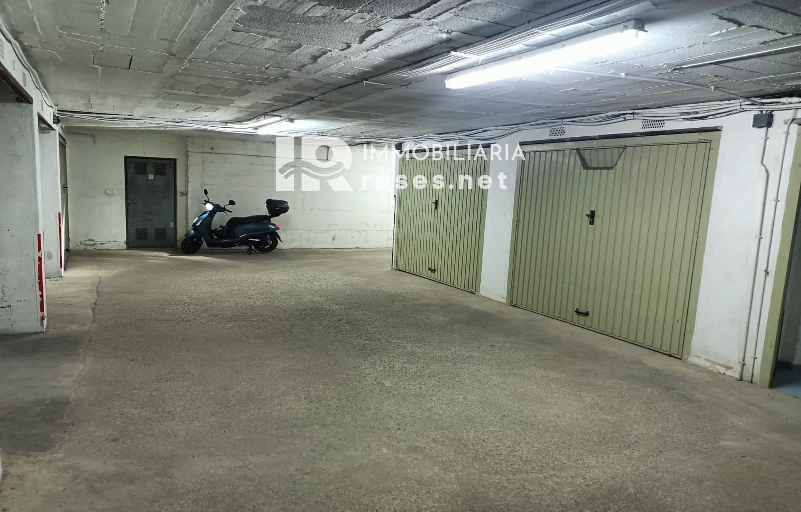 Garage te koop in Roses - € 49.000 (Ref: 9347881)