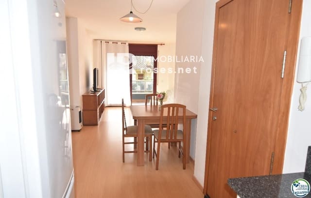 2 bedroom Flat for sale in Santa Margarida, Roses - € 220,000 (Ref: 9357532)