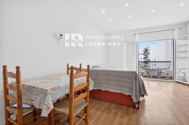 1 slaapkamer Flat te koop in Empuriabrava, Castelló d'Empúries - € 117.500 (Ref: 9360285)