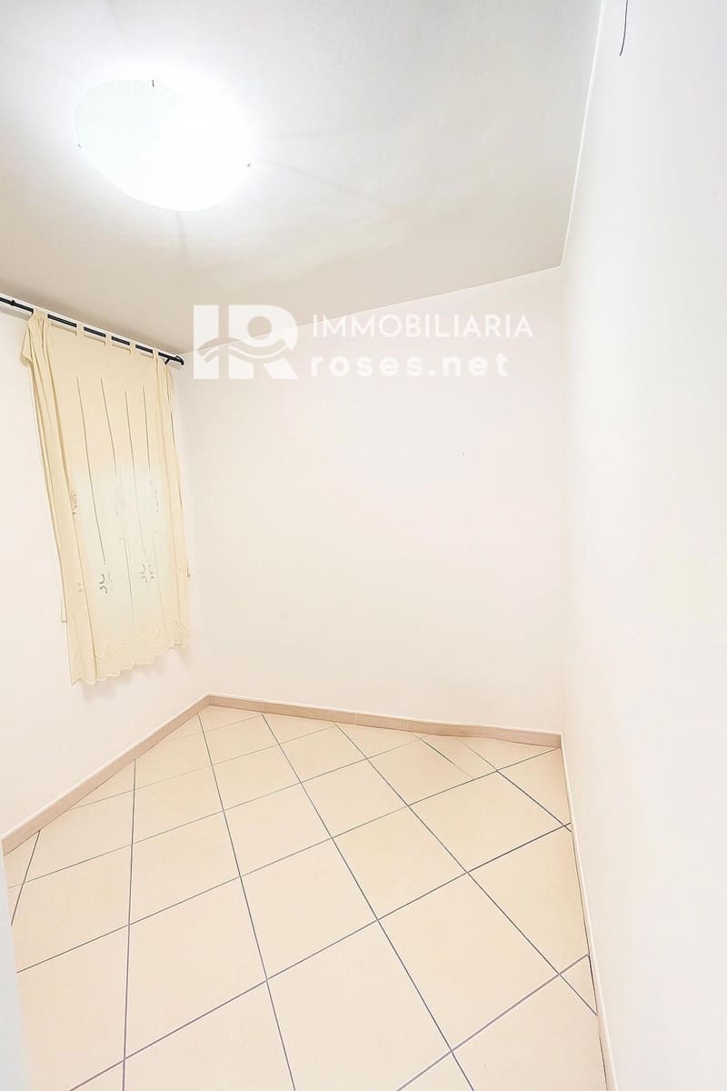 4 Zimmer Wohnung zu verkaufen in Roses - 199.900 € (Ref: 9362851)