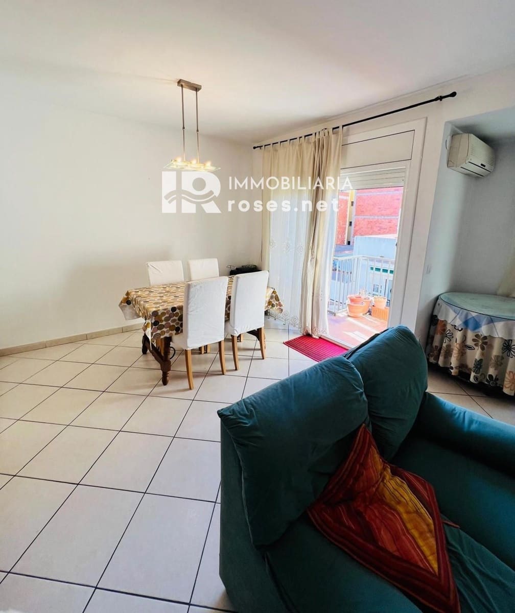 4 Zimmer Wohnung zu verkaufen in Roses - 199.900 € (Ref: 9362851)