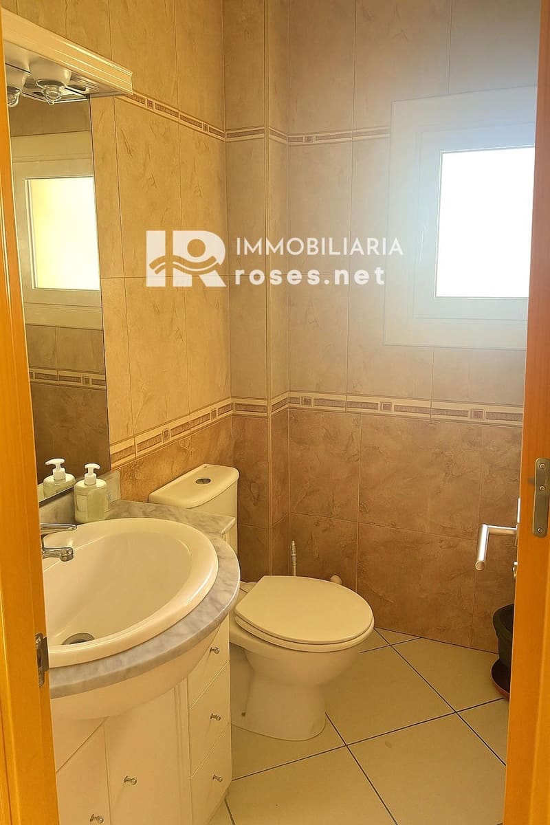 4 Zimmer Wohnung zu verkaufen in Roses - 199.900 € (Ref: 9362851)