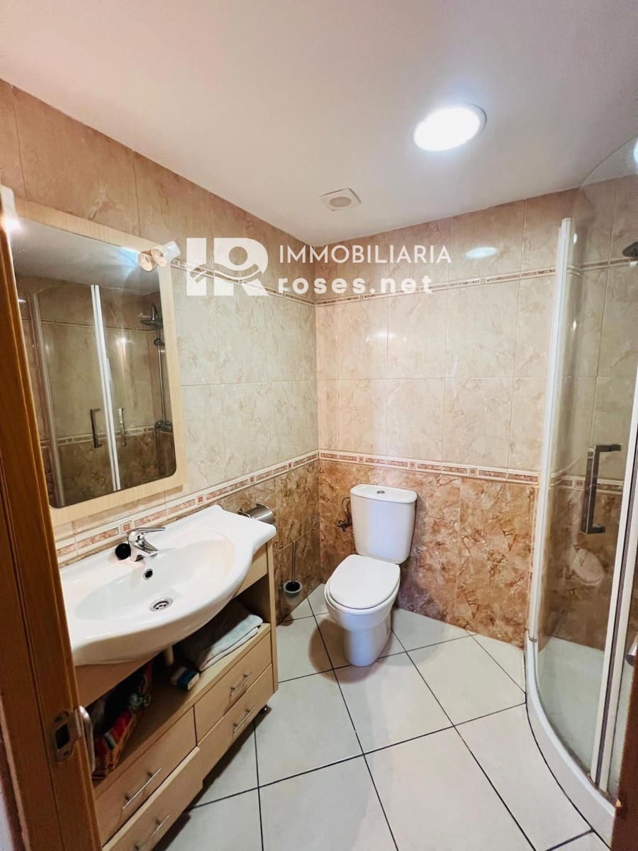 4 Zimmer Wohnung zu verkaufen in Roses - 199.900 € (Ref: 9362851)