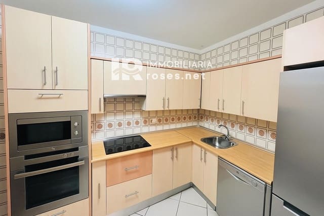 4 chambre Appartement à vendre à Roses - 199 900 € (Ref: 9362851)