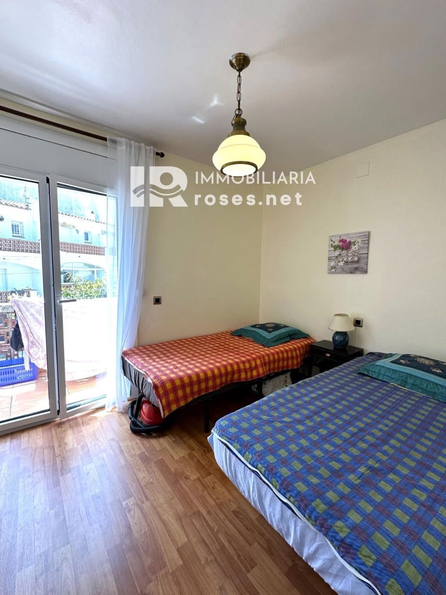 2 bedroom Villa for sale in Roses with pool - € 199,000 (Ref: 9378407)