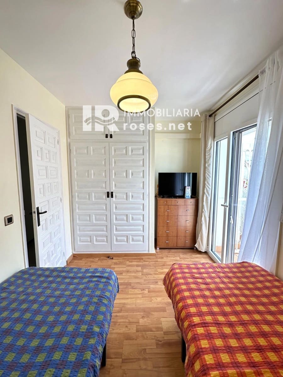 2 bedroom Villa for sale in Roses with pool - € 199,000 (Ref: 9378407)