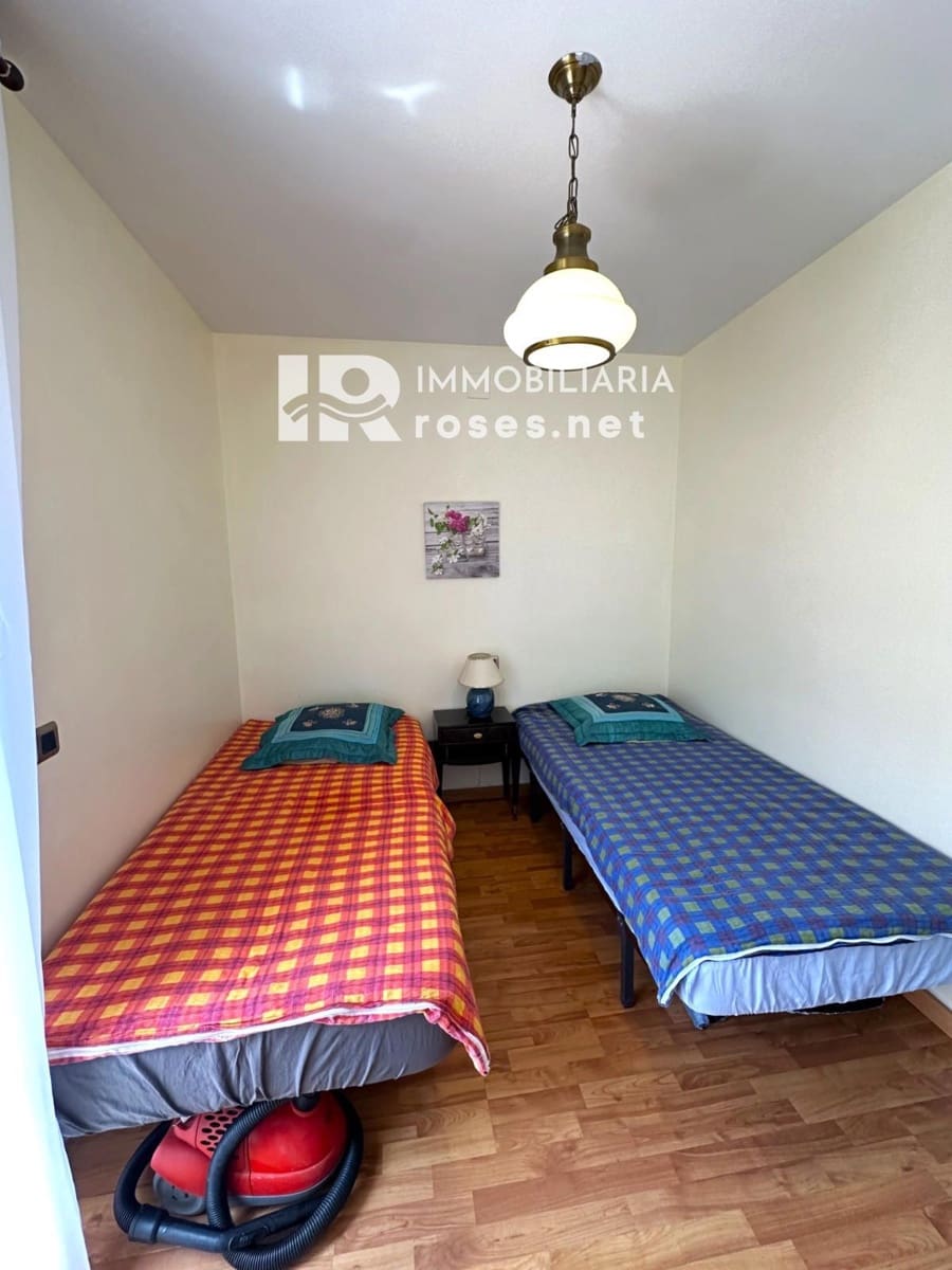 2 bedroom Villa for sale in Roses with pool - € 199,000 (Ref: 9378407)