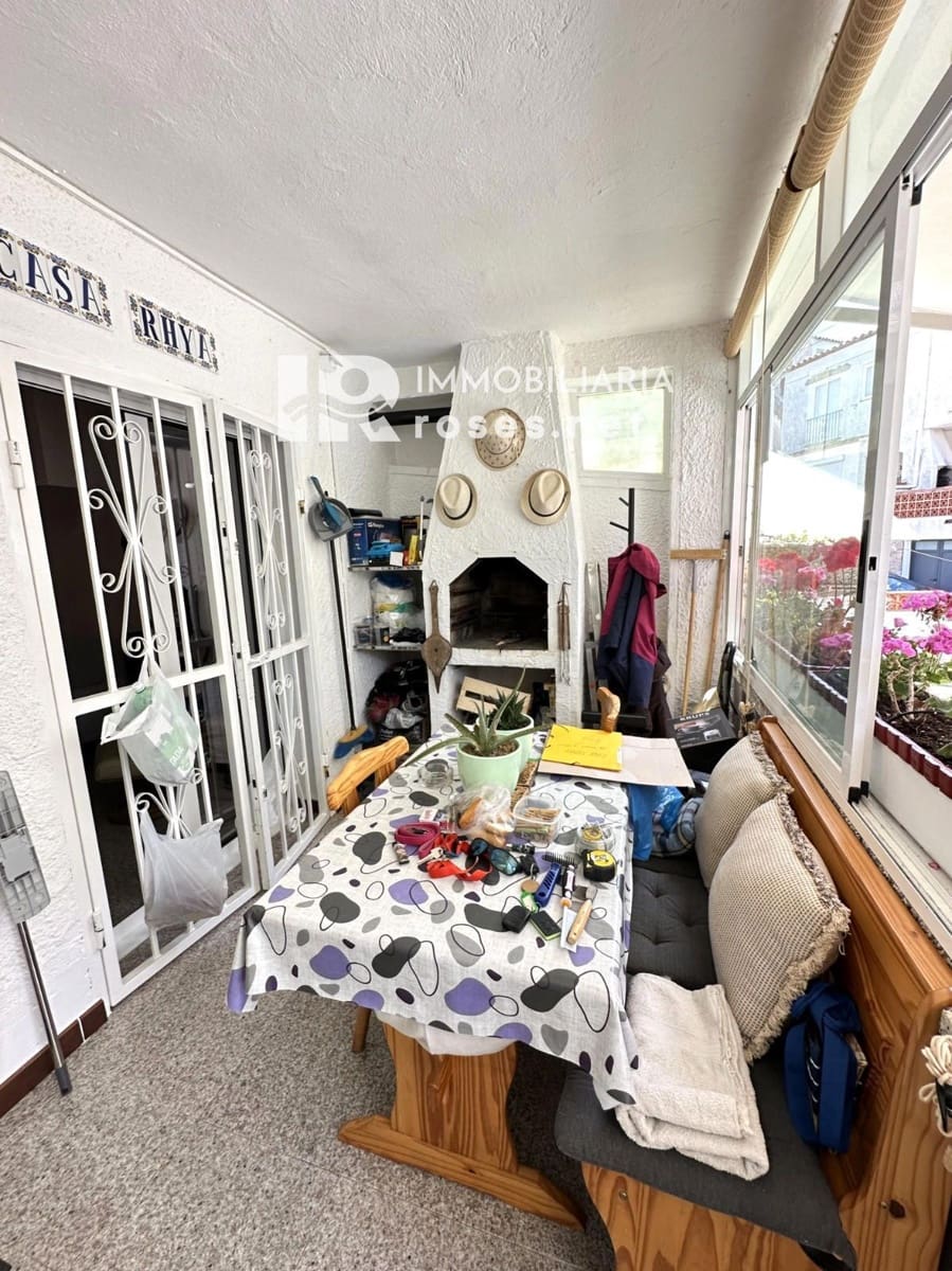 2 bedroom Villa for sale in Roses with pool - € 199,000 (Ref: 9378407)