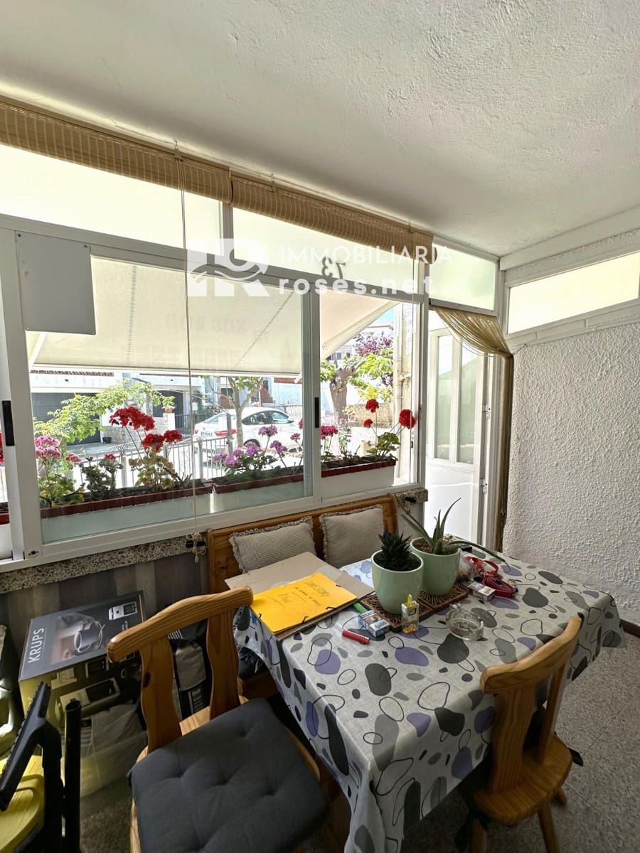 2 bedroom Villa for sale in Roses with pool - € 199,000 (Ref: 9378407)