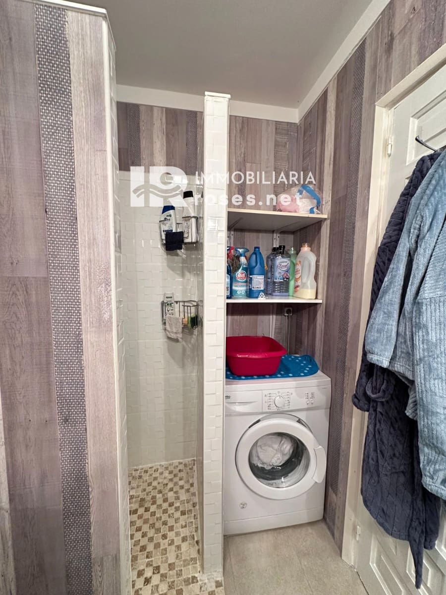 2 bedroom Villa for sale in Roses with pool - € 199,000 (Ref: 9378407)