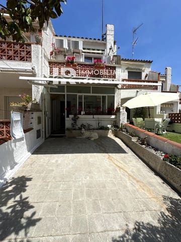 2 slaapkamer Villa te koop in Roses met zwembad - € 199.000 (Ref: 9378407)