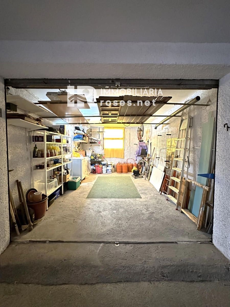 2 bedroom Villa for sale in Roses with pool - € 199,000 (Ref: 9378407)