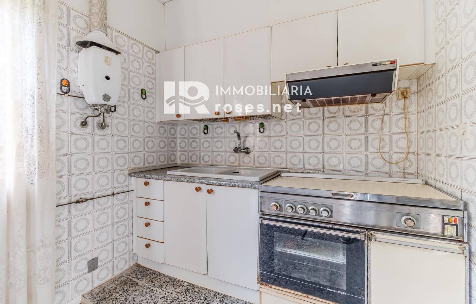 4 slaapkamer Villa te koop in Sant Llorenc de la Muga met garage - € 385.000 (Ref: 9379533)