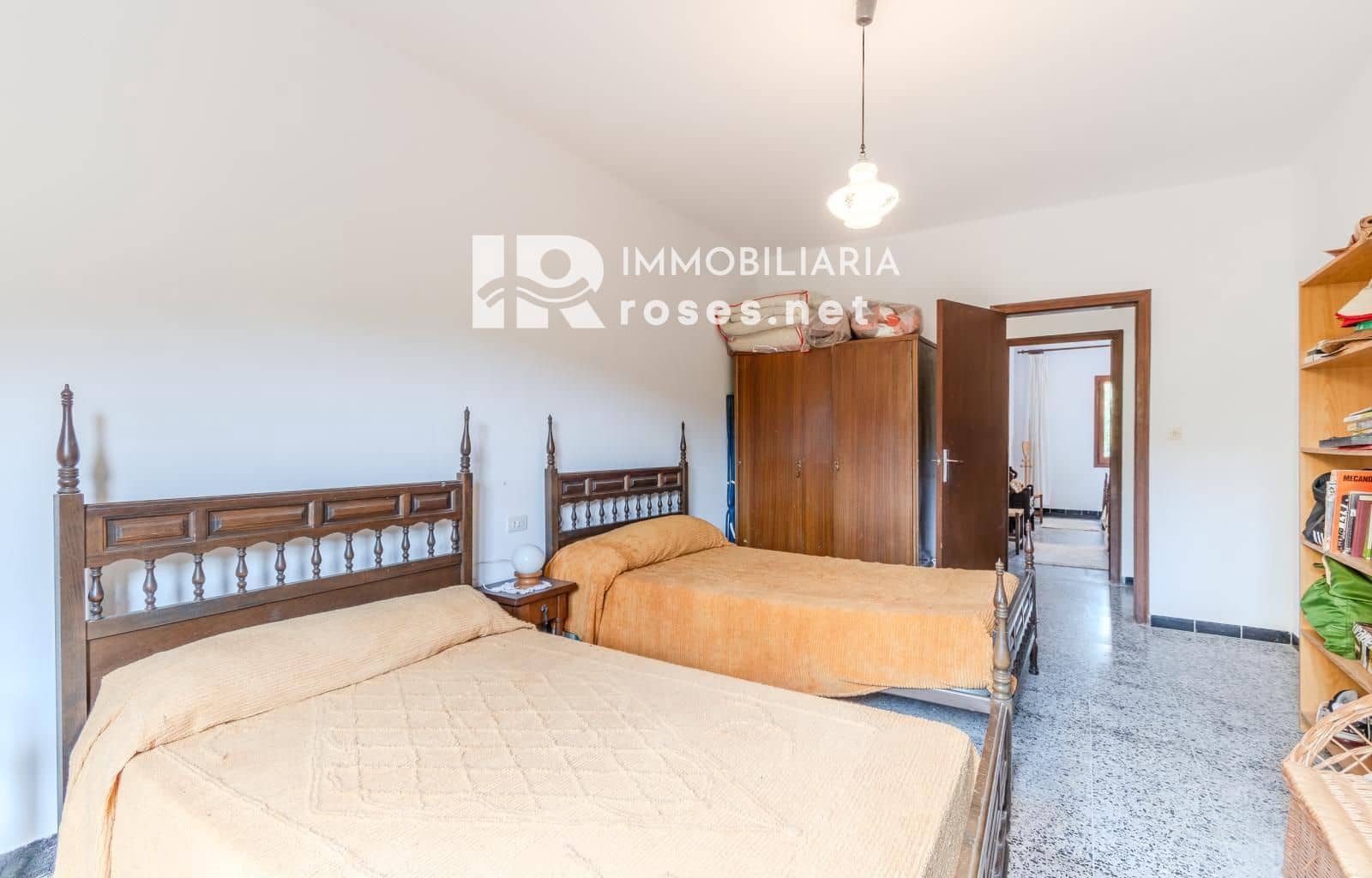 4 slaapkamer Villa te koop in Sant Llorenc de la Muga met garage - € 385.000 (Ref: 9379533)