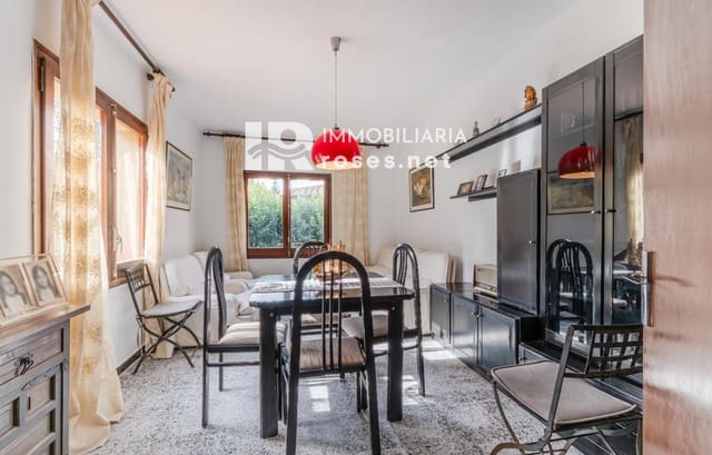 4 slaapkamer Villa te koop in Sant Llorenç de la Muga met garage - € 385.000 (Ref: 9379533)