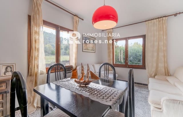 4 slaapkamer Villa te koop in Sant Llorenç de la Muga met garage - € 385.000 (Ref: 9379533)
