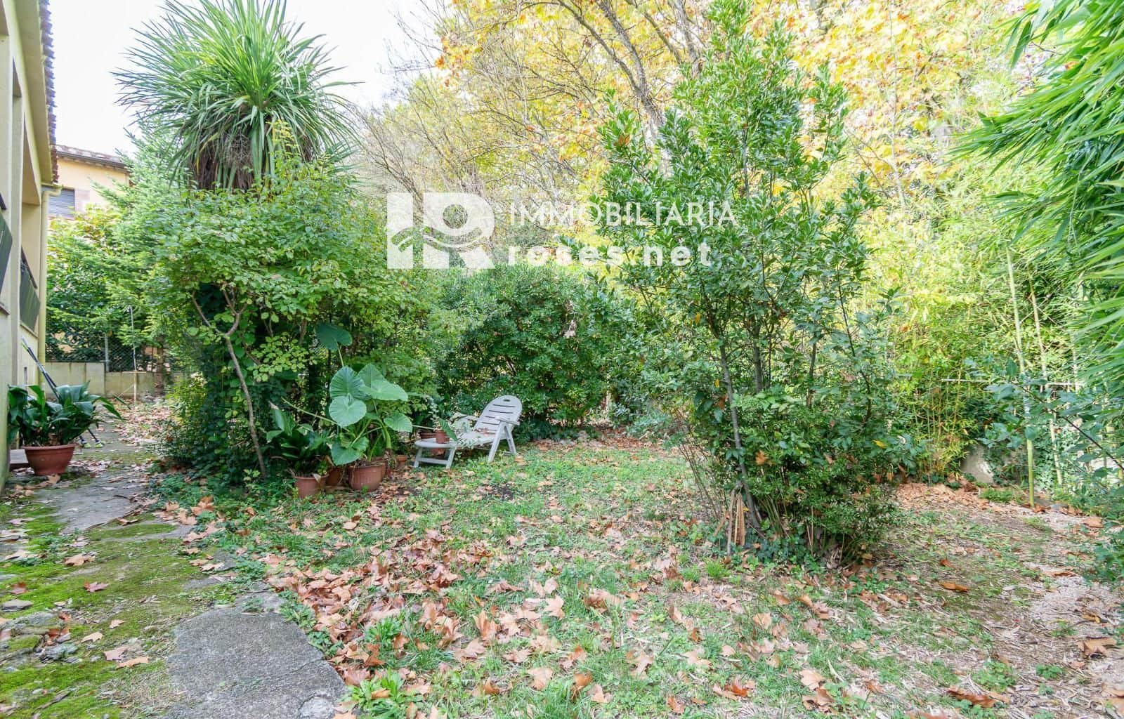 4 slaapkamer Villa te koop in Sant Llorenc de la Muga met garage - € 385.000 (Ref: 9379533)