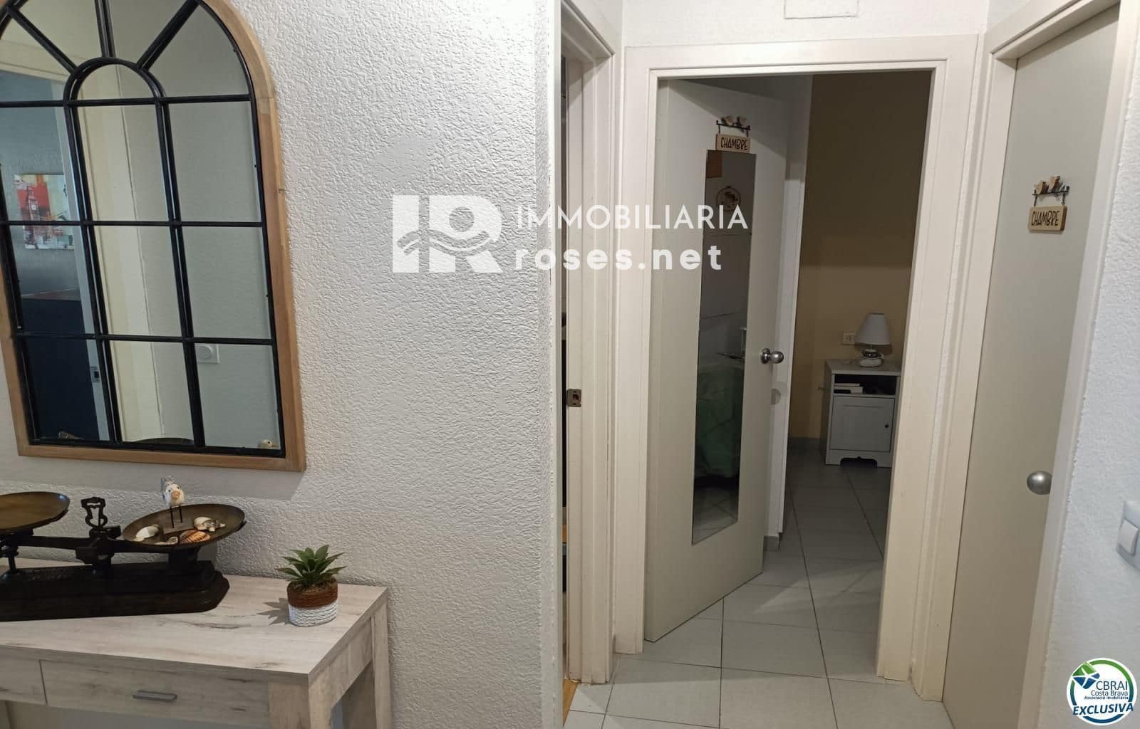 2 bedroom Flat for sale in Roses - € 249,000 (Ref: 9386015)