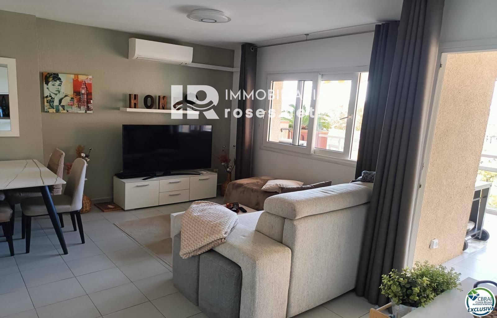2 bedroom Flat for sale in Roses - € 249,000 (Ref: 9386015)