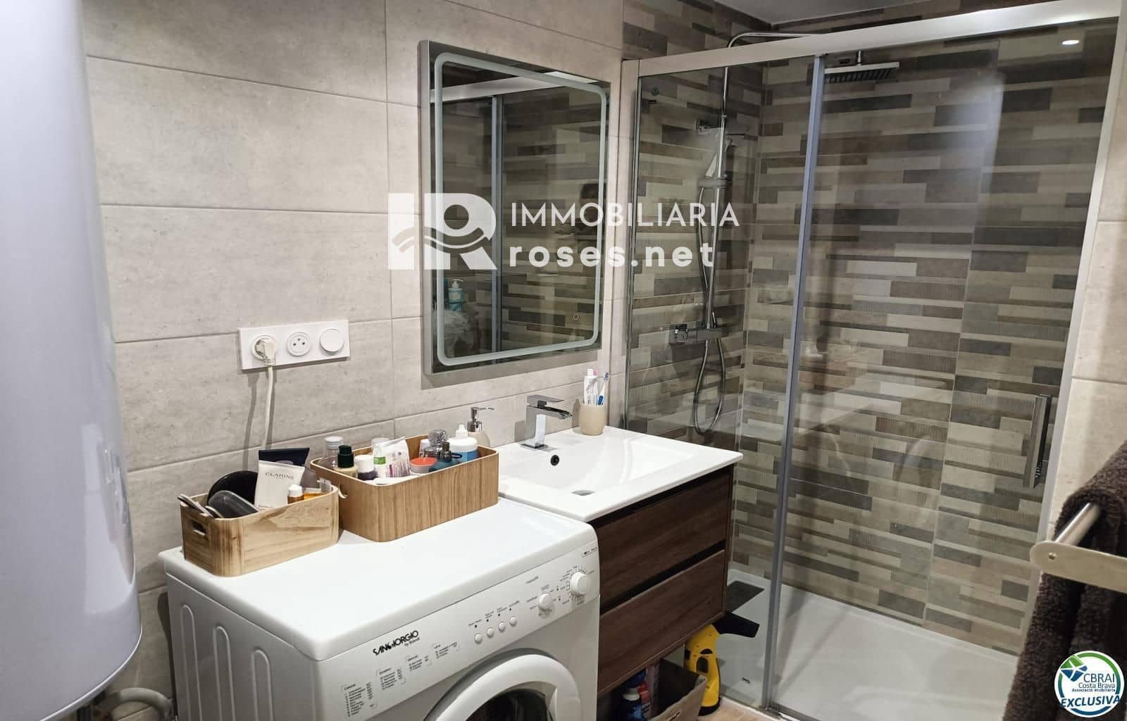 2 bedroom Flat for sale in Roses - € 249,000 (Ref: 9386015)