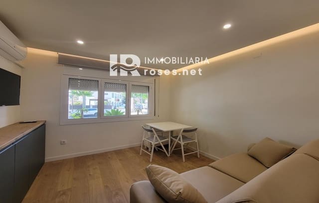 Flat te koop in Empuriabrava, Castelló d'Empúries - € 98.000 (Ref: 9398813)