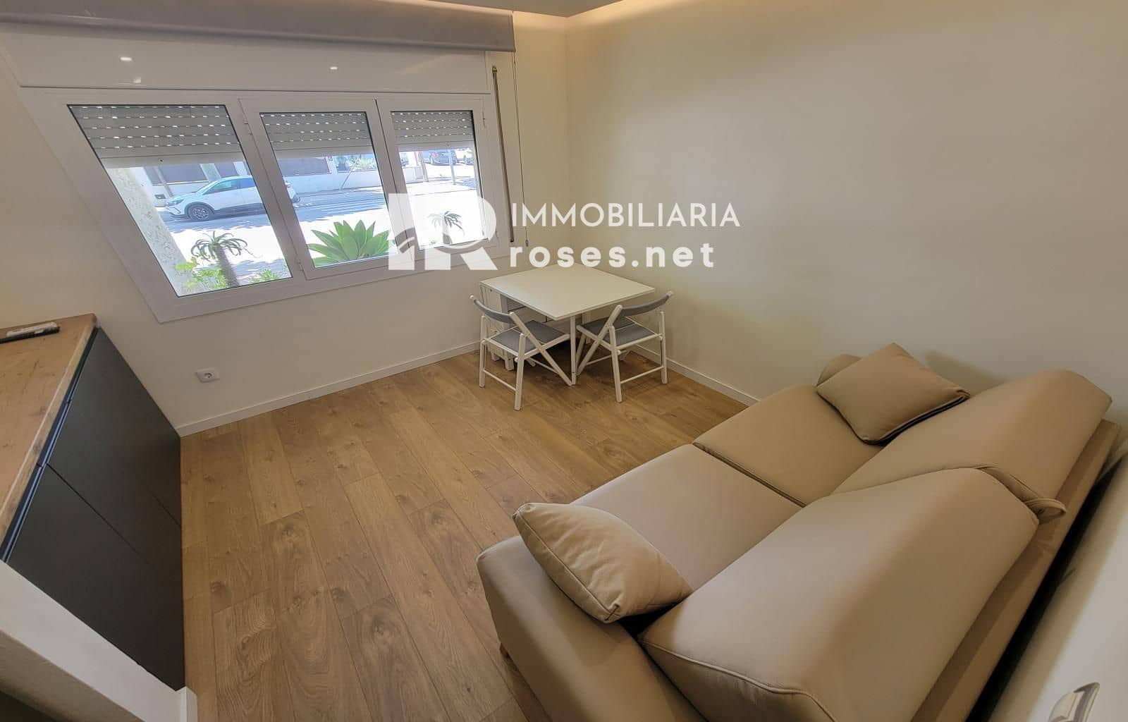 Flat te koop in Empuriabrava - € 98.000 (Ref: 9398813)